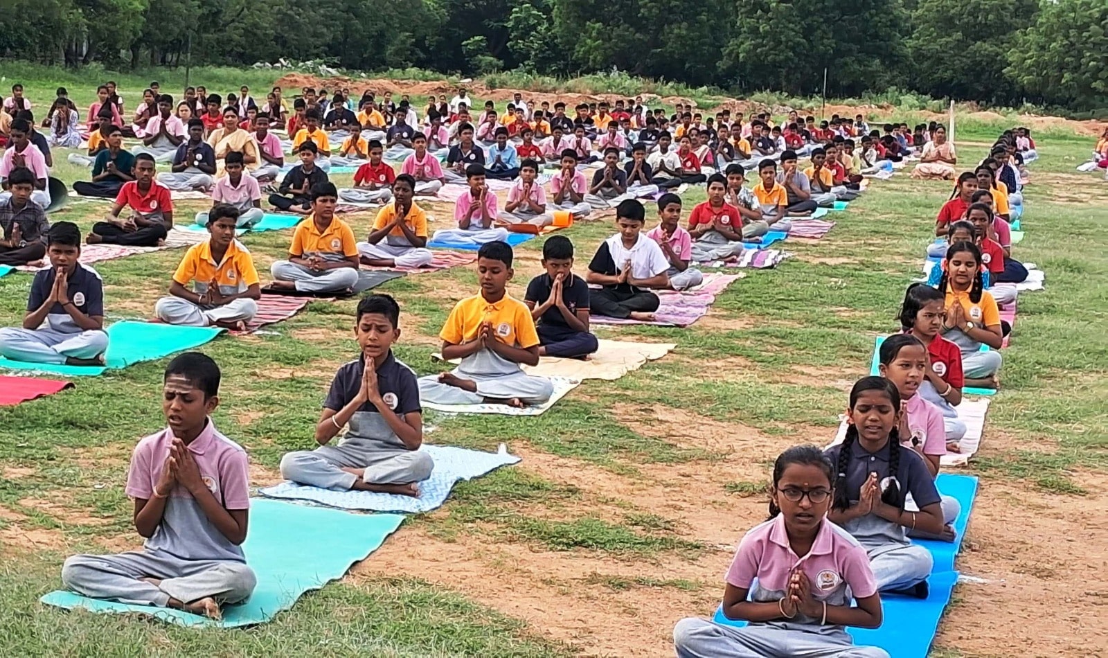 11th International Yoga Day Celebration in RVK – Hagaribommanahalli (4)