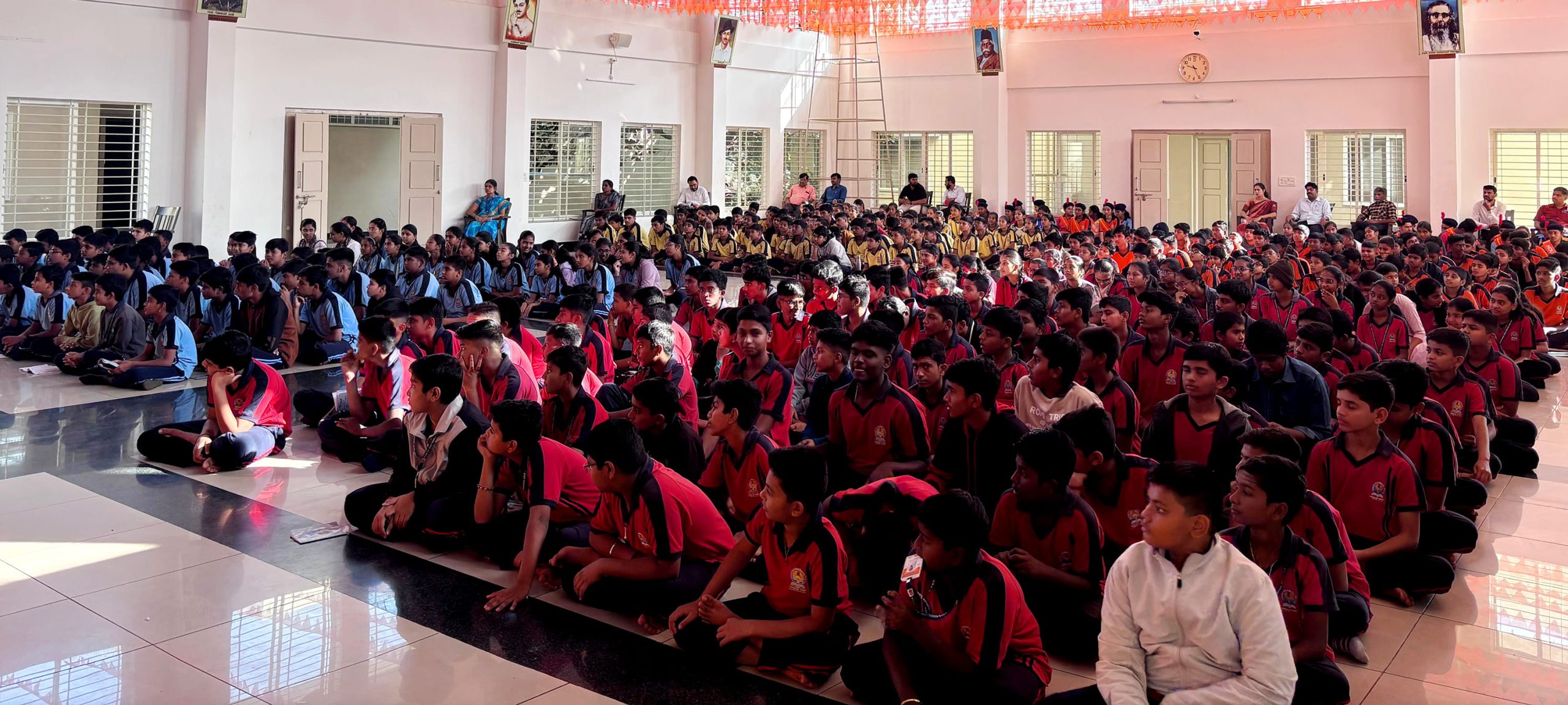 Flag and Badge Retreat Ceremony 2025-26 in Rashtrotthana Vidyarthi Nilaya Hagaribommanahalli (2)