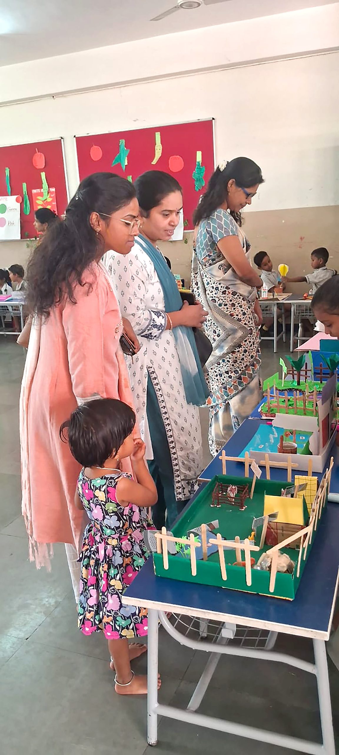 Annual Pre-Primary Science & Creativity Exhibition at RVK - Hagaribommanahalli at 4.06.56 PM