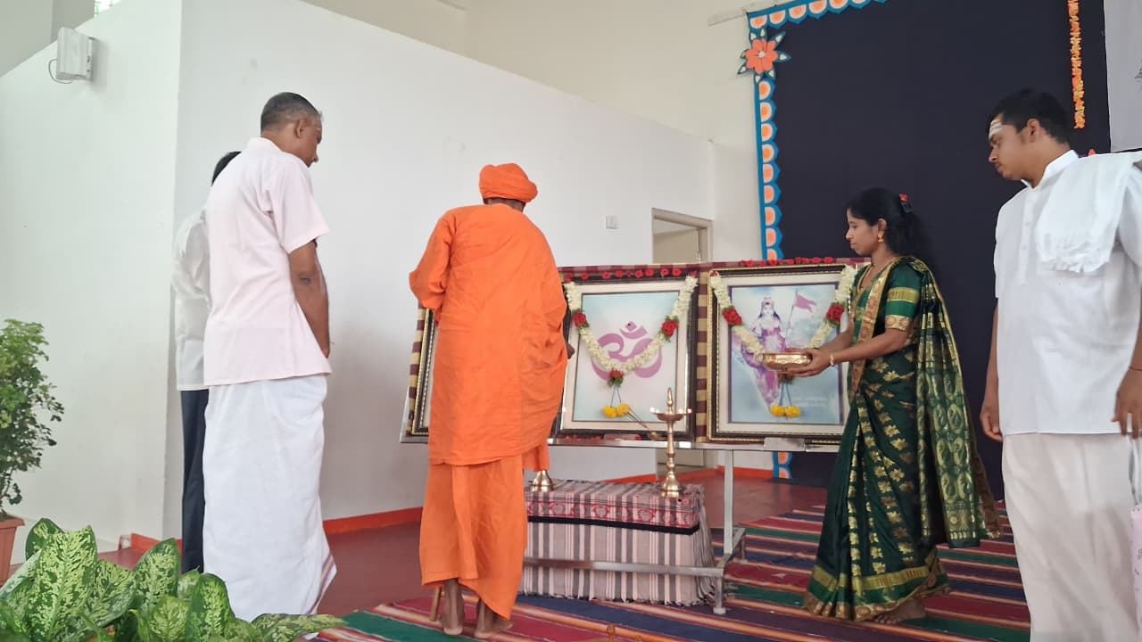 Aksharabhyasa and Prathama Patha in RVK - Hagaribommanahalli (6)