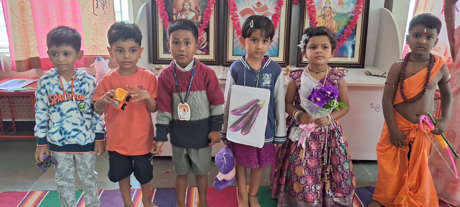 RVK – Hagaribommanahalli Observes Colours Day by Gokulam (6)