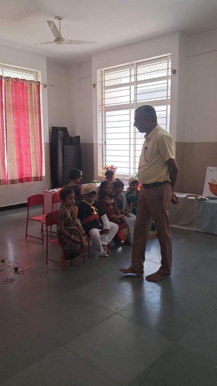 Budding Artists Showcase Creativity at RVK - Hagaribommanahallis Kala Kutira 2-100kb