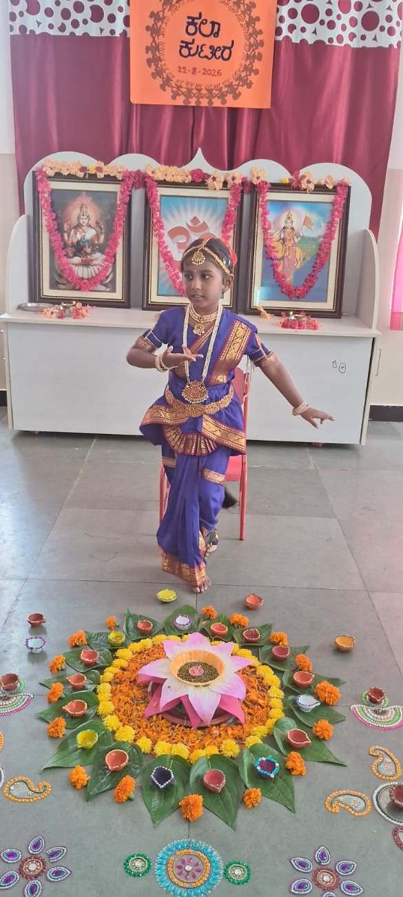 Budding Artists Showcase Creativity at RVK - Hagaribommanahallis Kala Kutira 6-100kb