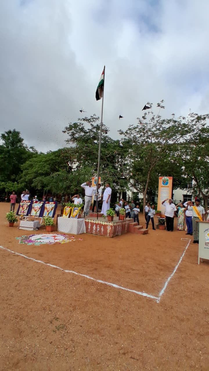 Patriotism Should Be in Our Behaviour RVK Hagaribommanahalli Marks 80th Independence Day (5)