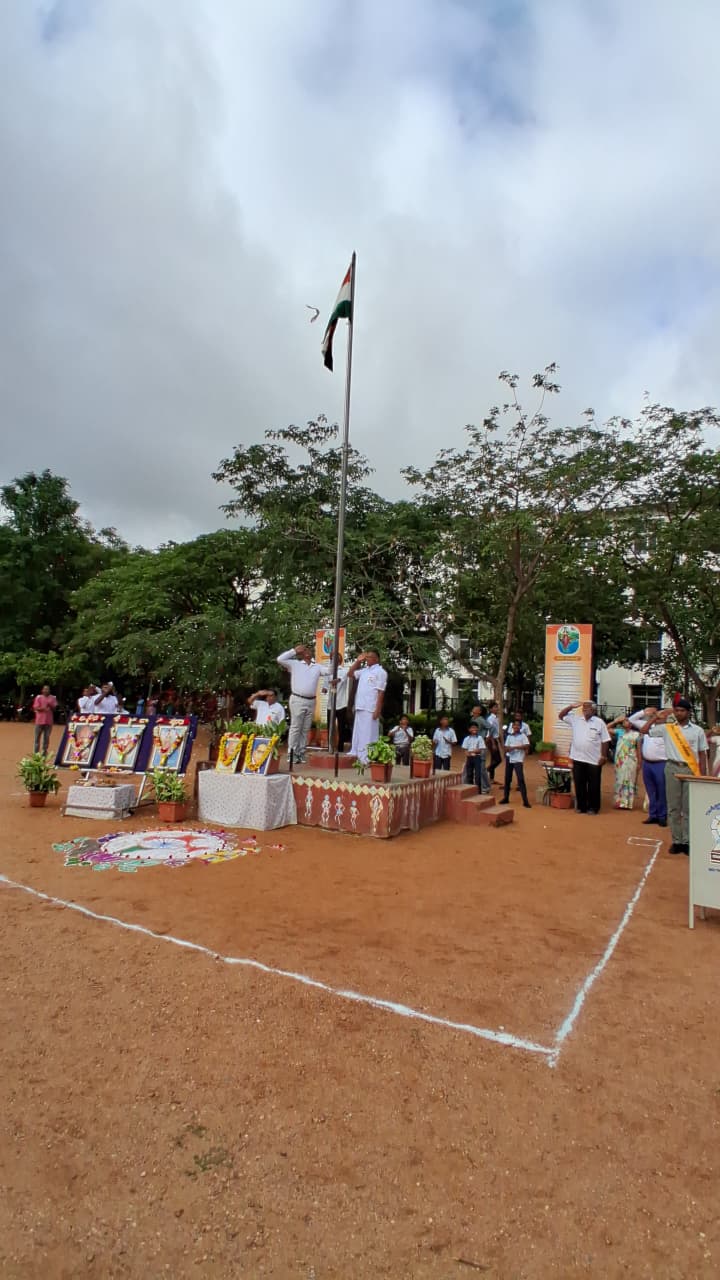 Patriotism Should Be in Our Behaviour RVK Hagaribommanahalli Marks 80th Independence Day (8)