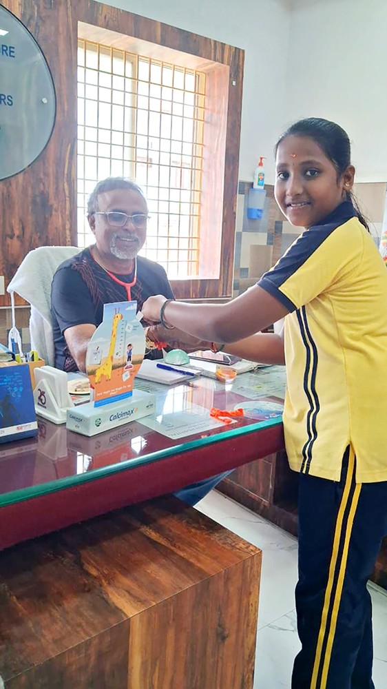 RVK- Hagaribommanahalli Celebrated Raksha Bandhan (10)